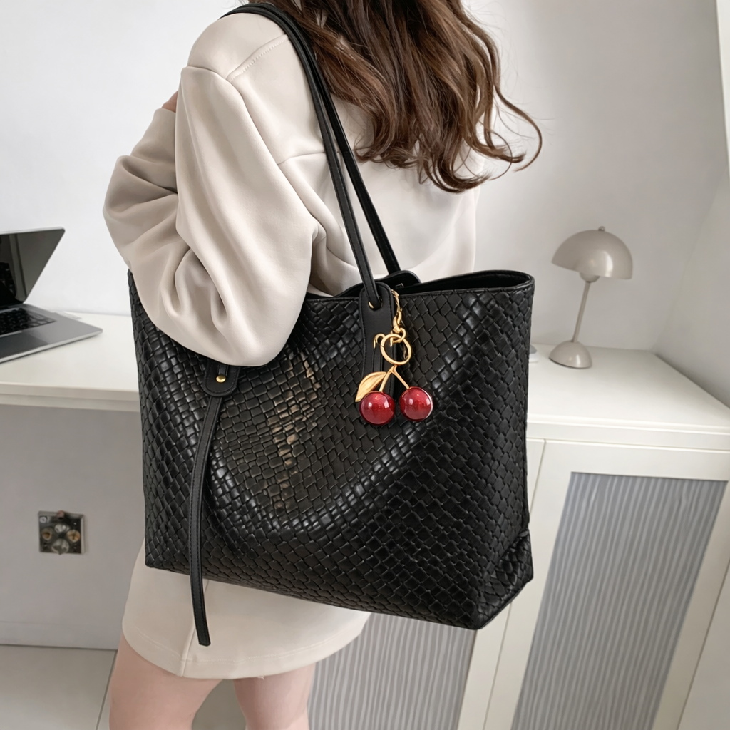 Phelyne Modern Carryall